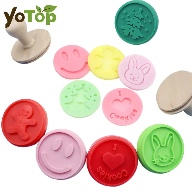 Emporte-pièces à biscuits avec motifs sourires et lapins - Set de 8 pièces