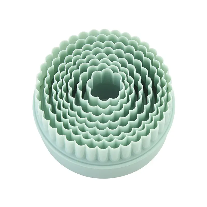 Emporte-pièces en Plastique - Set de 8 pour Cookies et Gâteaux