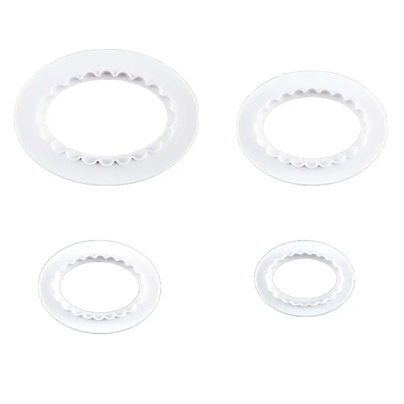 Emporte-pièces à Gâteaux Ovales en Plastique - Set de 4 Pièces