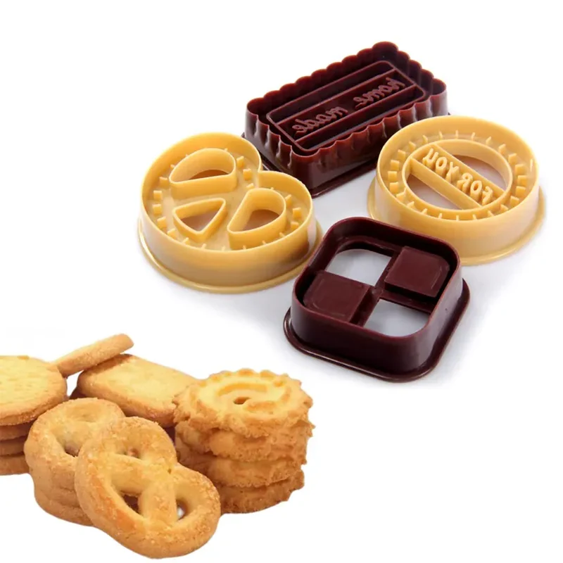 Emporte-pièces à biscuits en plastique - Set de 4 pour décoration pâtisserie