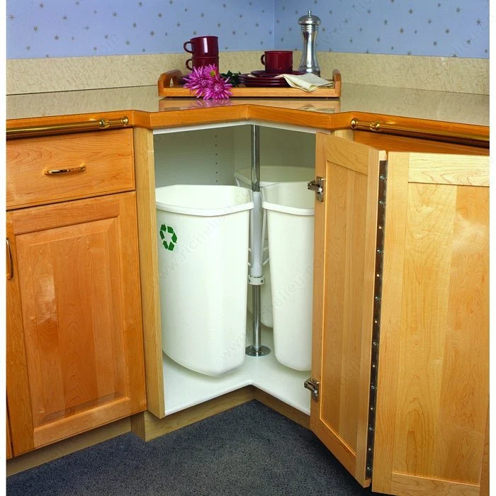 Centre de recyclage triple pour armoire de coin