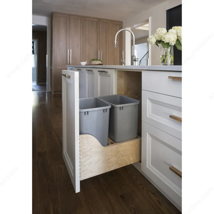 Centre de recyclage double Rev-A-Shelf