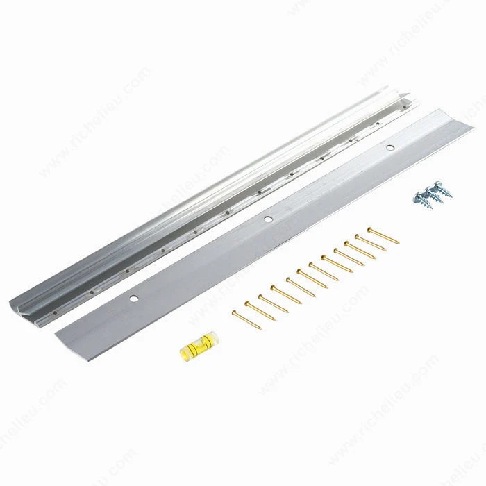 Trousse d'accrochage protège-mur