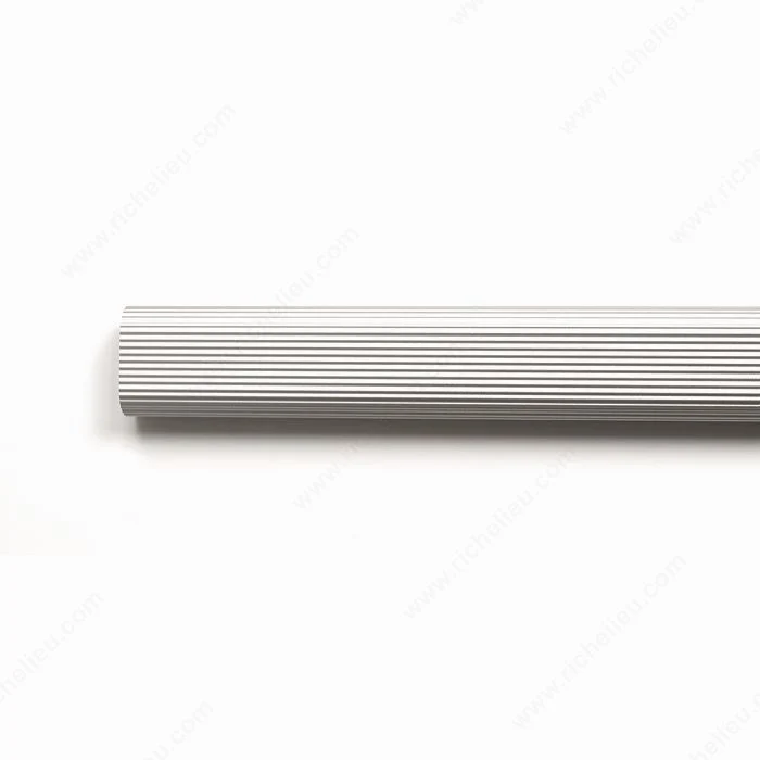 Tringle de garde-robe ovale en aluminium rainurée