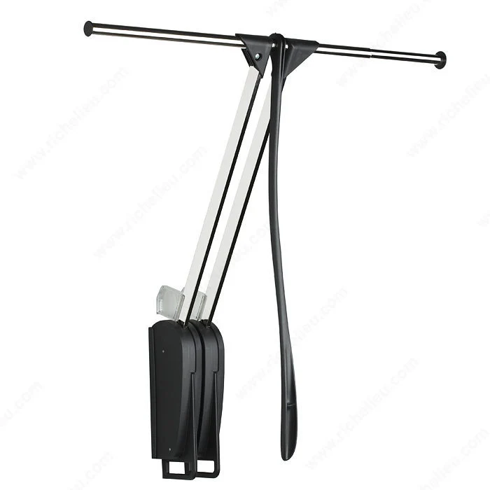 Tringle escamotable centrale et ajustable