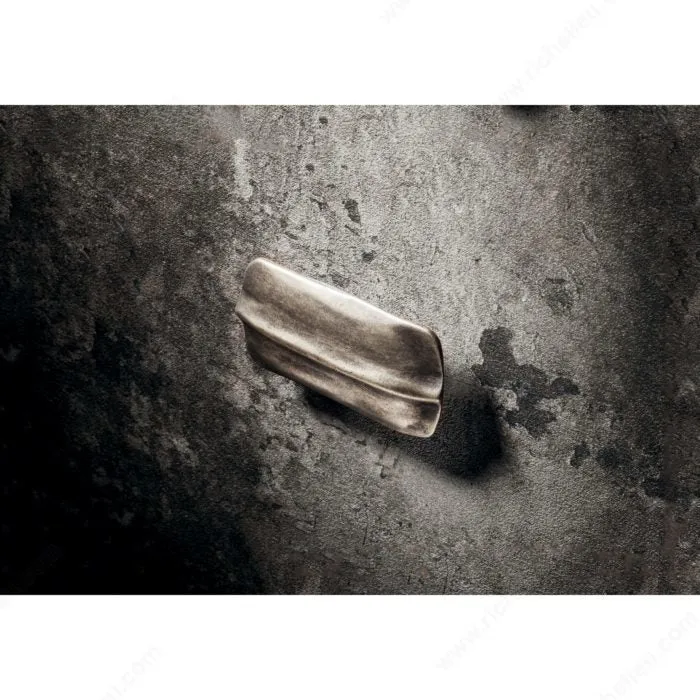 Poignée contemporaine en métal - MN2472Z