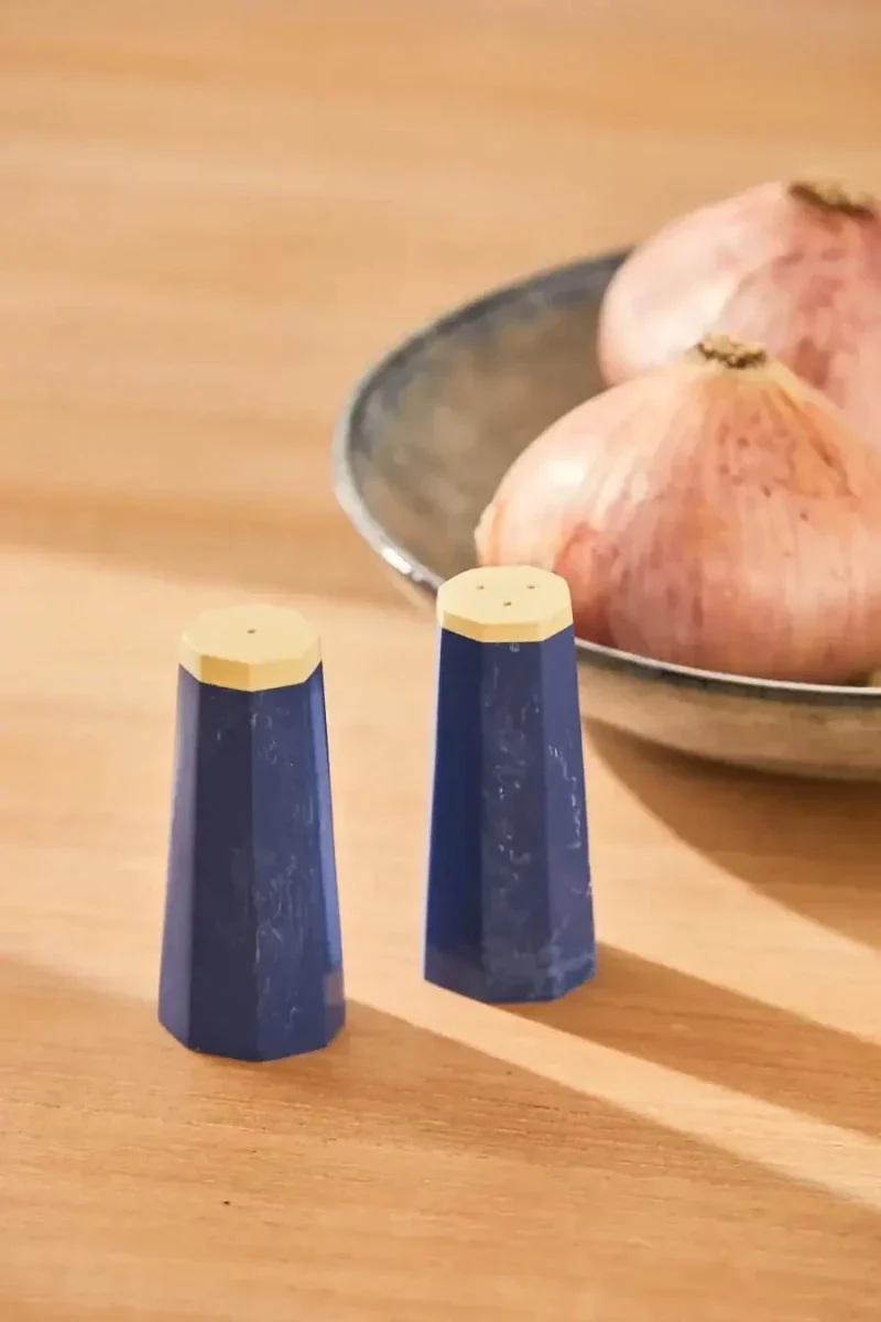 Ensemble salière et poivrière en manguier