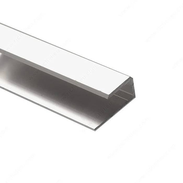 Moulure supérieure de finition en J - chrome