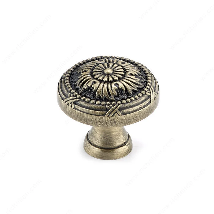 Bouton traditionnel en métal - 8246