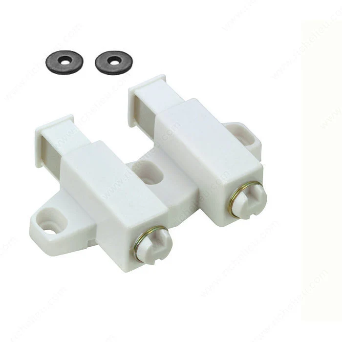 Loquet magnétique double à ouverture automatique