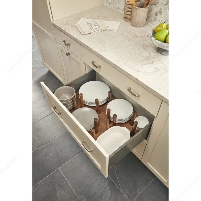 Système de panneau perforé avec piquets Rev-A-Shelf