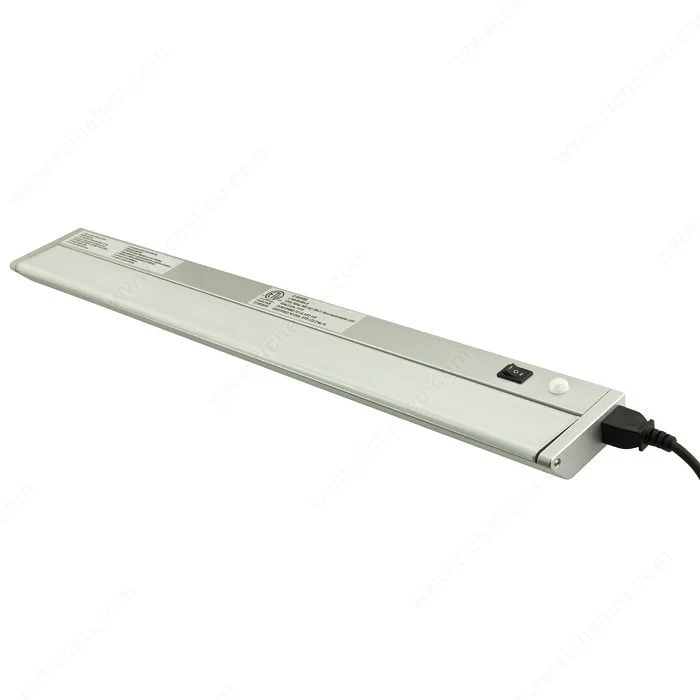 Luminaire utilitaire à DEL PERNO III à détecteur de mouvement intégré